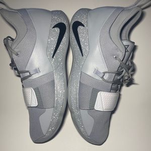 New Men’s Nike PG 2.5 Basketball Shoes sz 18 gray